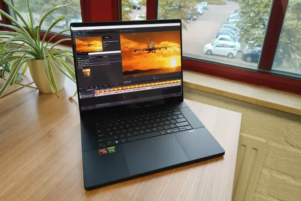 Asus ProArt P16 — Chiếc laptop “cộng sự sáng tạo” đa năng năm 2025